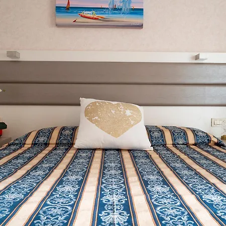 Hotel Record-2
